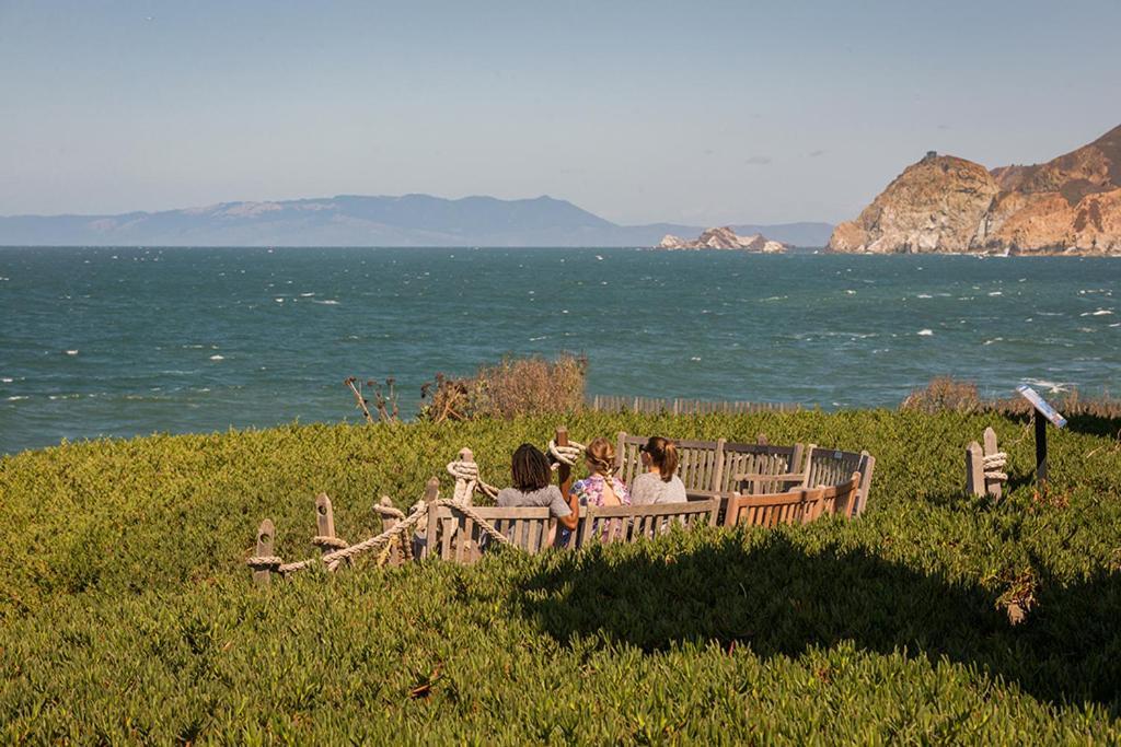 Hi Point Montara Lighthouse Hotel Exterior photo