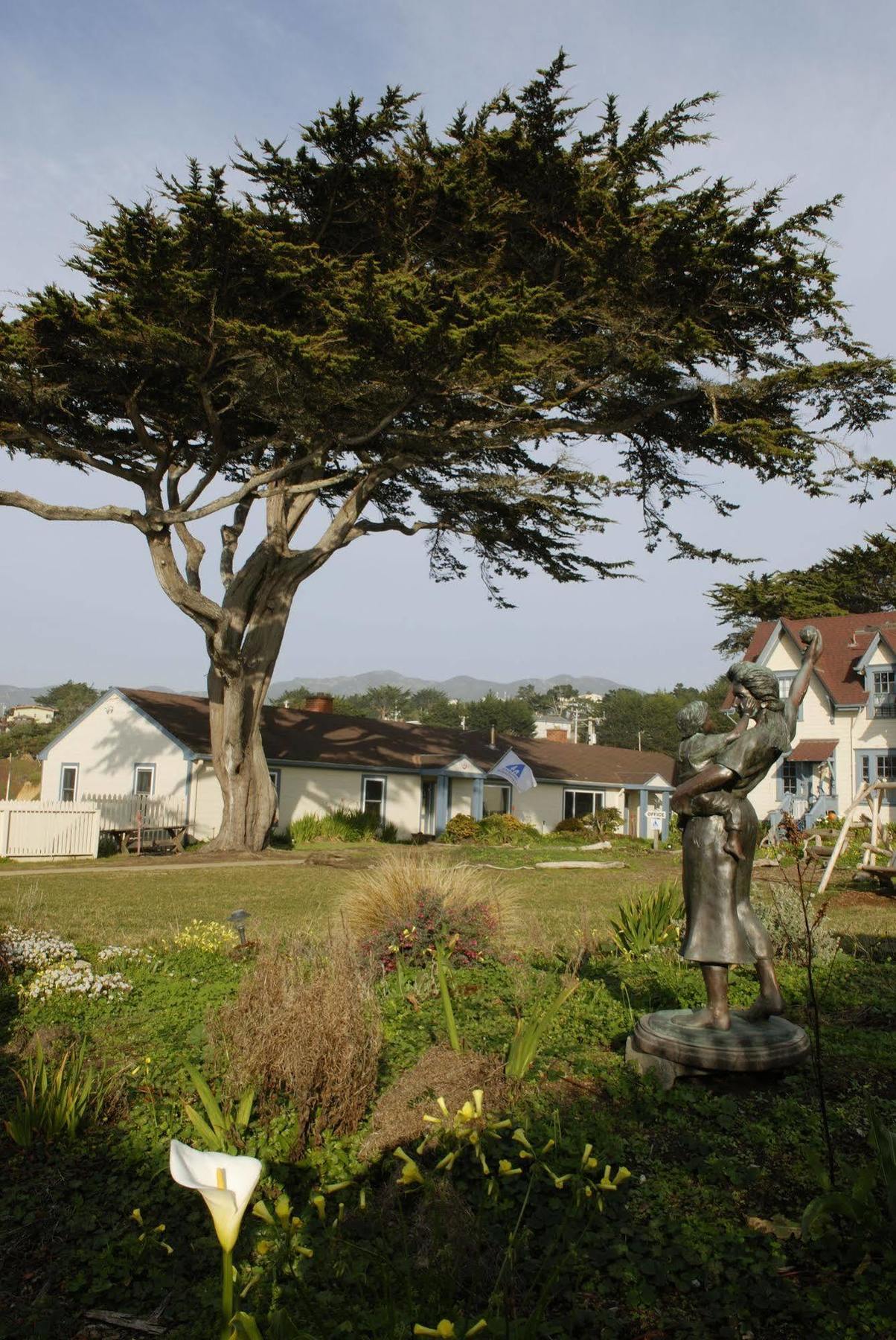 Hi Point Montara Lighthouse Hotel Exterior photo